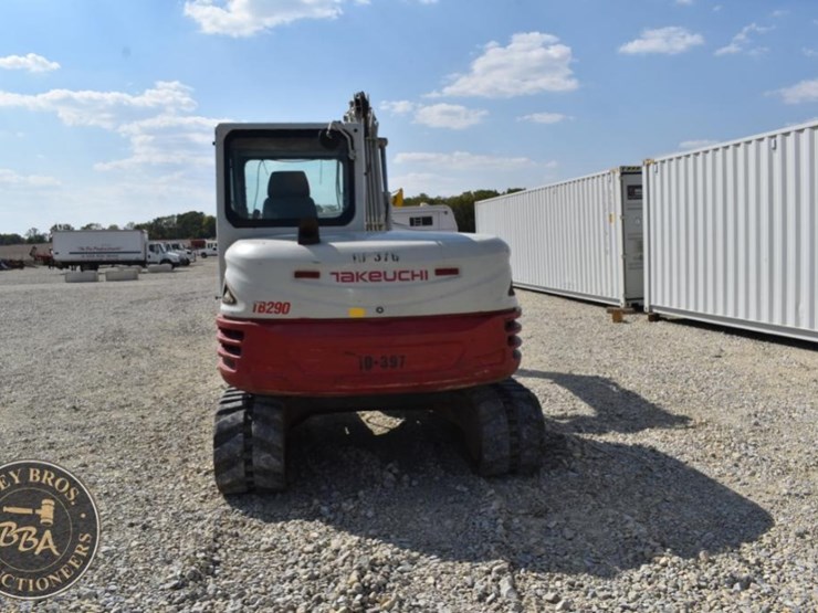 2018-takeuchi-tb290-image-5