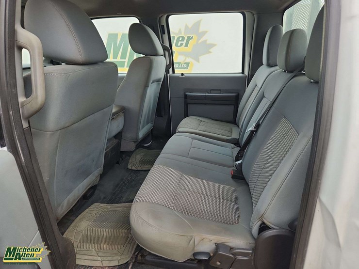 2014-ford-f550-image-19