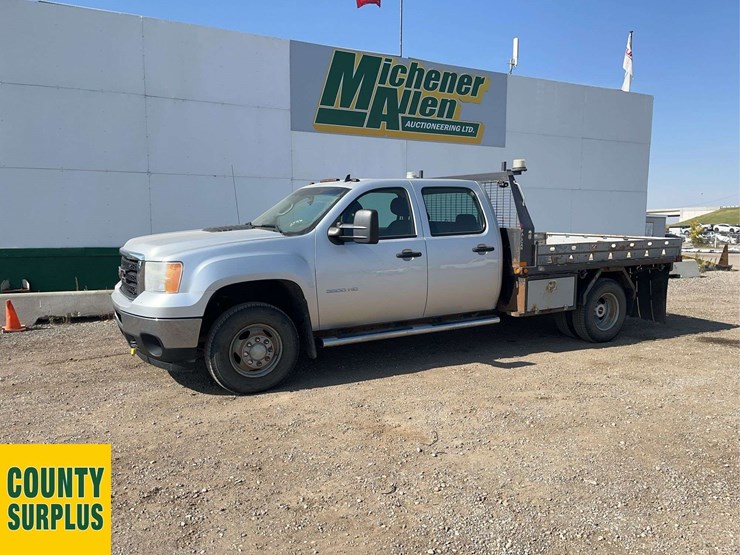 2013-gmc-sierra-3500hd-image-1