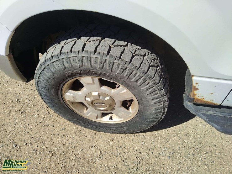2011-ford-6.5-ft-image-25