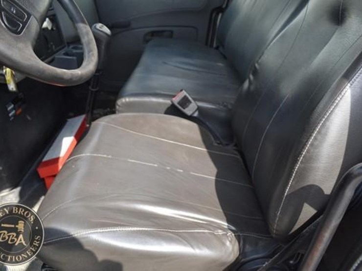 2013-international-durastar-4400-image-52