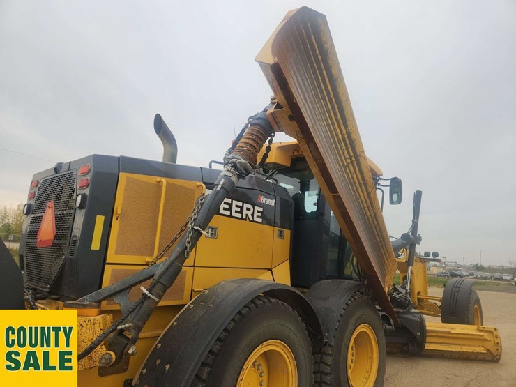 2019-deere-872g-image-28