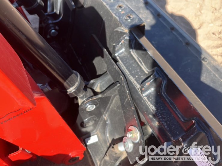 2023-manitou-1050rt-image-54