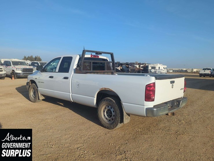 2007-dodge-ram-1500-image-3