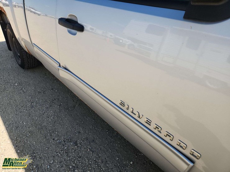 2011-chevrolet-silverado-1500-lt-image-33