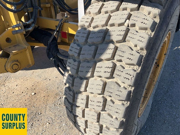 caterpillar-160m3-awd-image-7