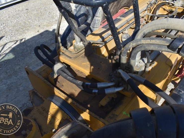 2012-caterpillar-740b-image-82
