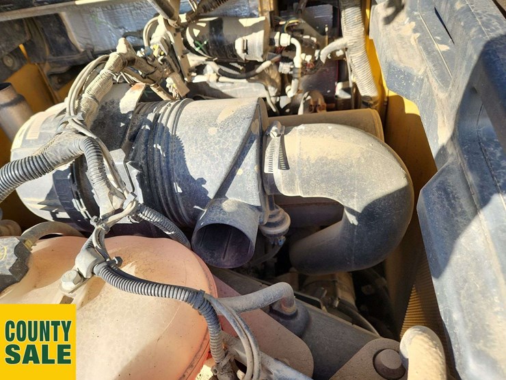 deere-324g-image-23