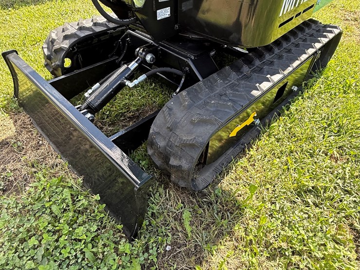 #610-•-2025-cfg-industrial-mh12rx-hydraulic-track-type-mini-excavator-image-14