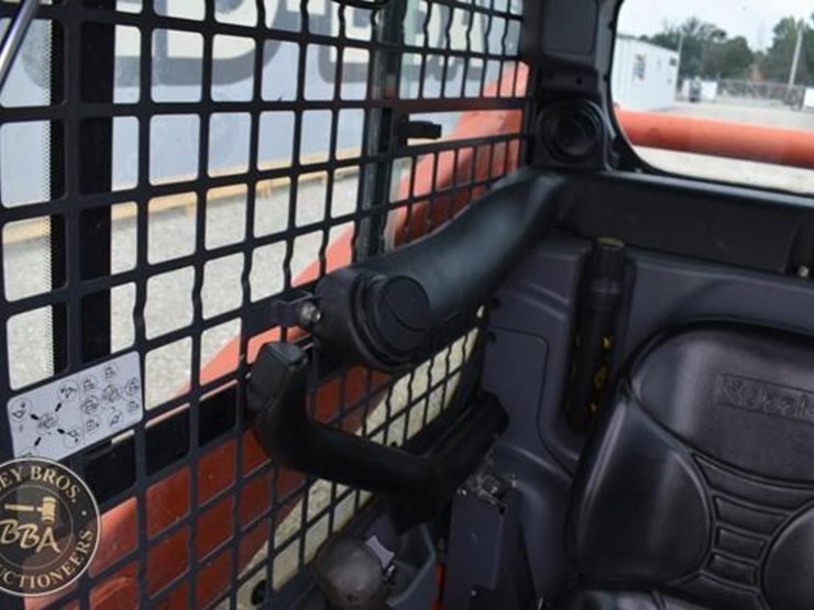 2017-kubota-ssv65-image-59