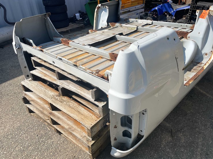 #3108-•-chevy-truck-box-(o6)-image-3