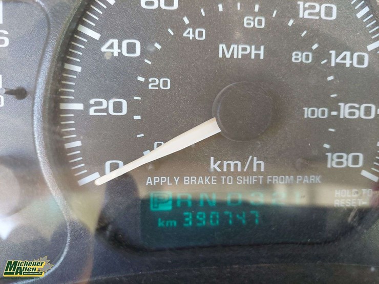 2000-gmc-yukon-xl-image-15