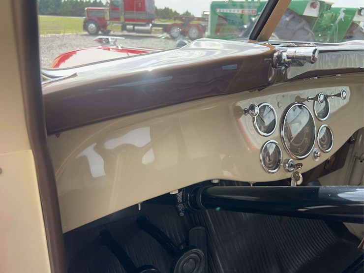 1948-diamond-t-201-one-ton-pickup-image-101