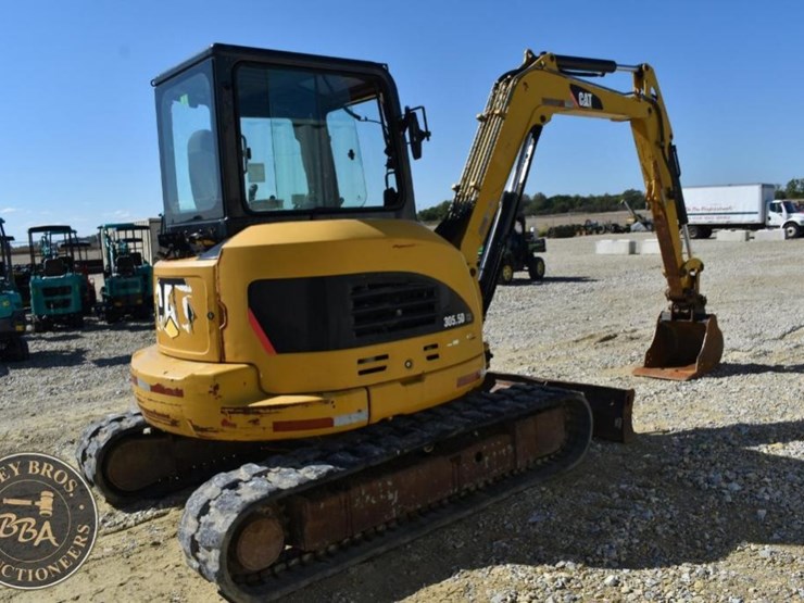 2013-caterpillar-305.5d-cr-image-45