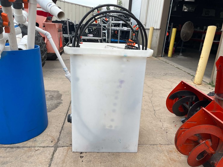 #3112-•-sump-tank-with-parts-(o3)-image-5
