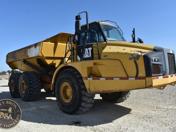 2011-caterpillar-740b-image-5