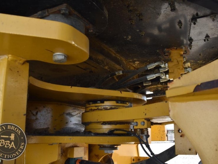 2014-caterpillar-982m-image-64