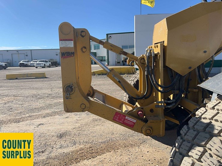 caterpillar-160m3-awd-image-23