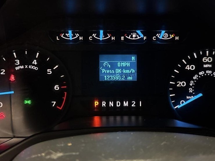 2017-ford-f150-image-18