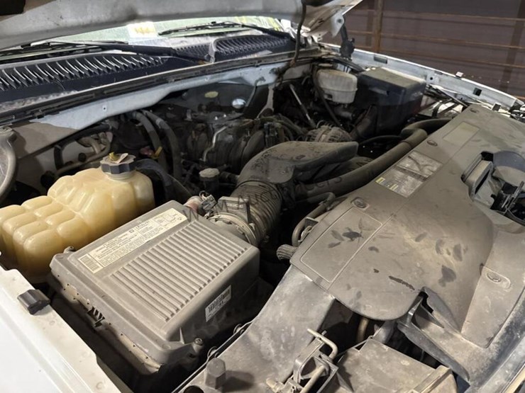 2006-chevrolet-silverado-2500hd-image-14