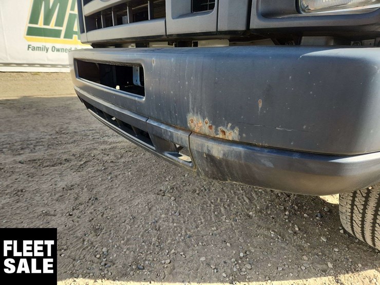 2012-ford-cargo-image-30