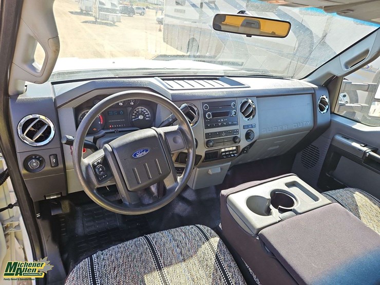 2011-ford-f550-image-11
