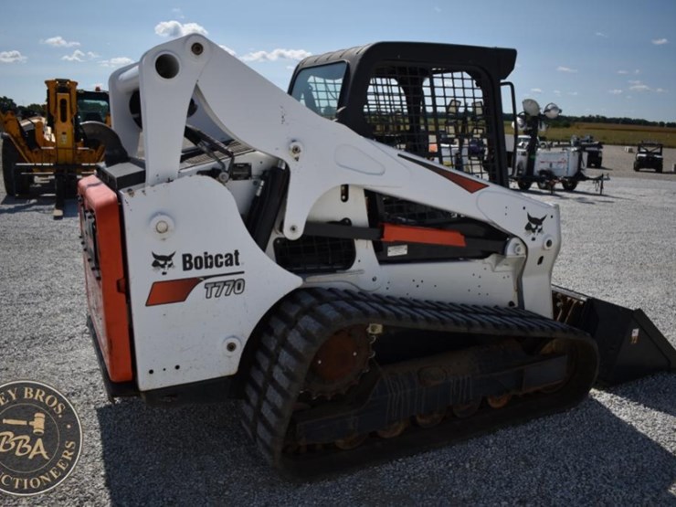 2019-bobcat-t770-image-17