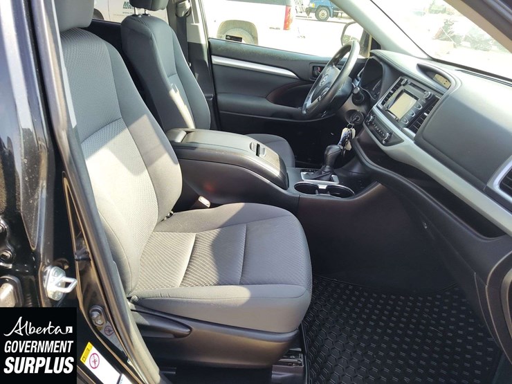 2018-toyota-highlander-image-22