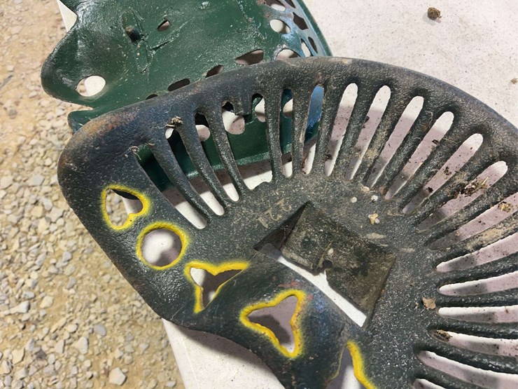 (3)-cast-iron-seats-image-13