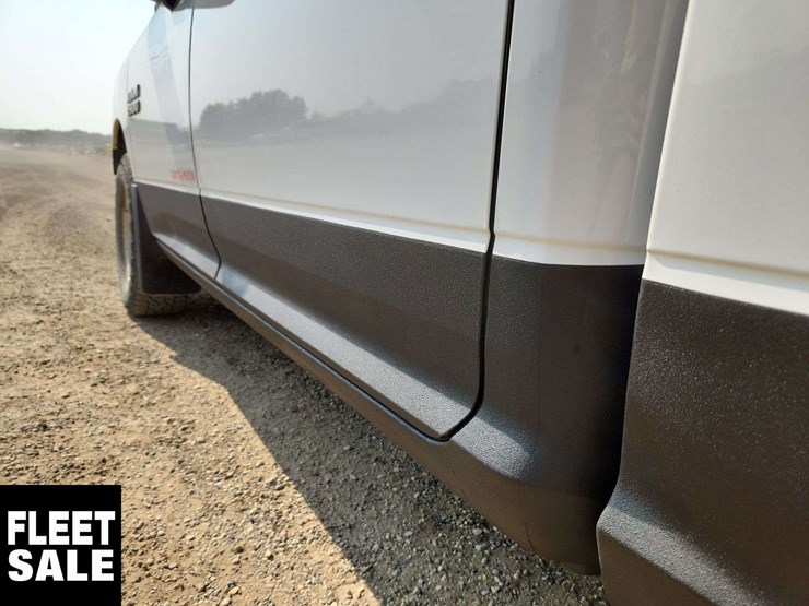 2016-ram-tradesman-image-31