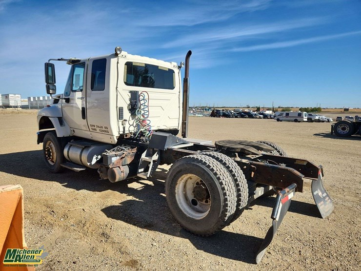 2011-international-workstar-7500-image-3