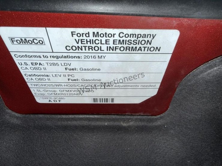 2016-ford-fusion-se-sdn-image-14