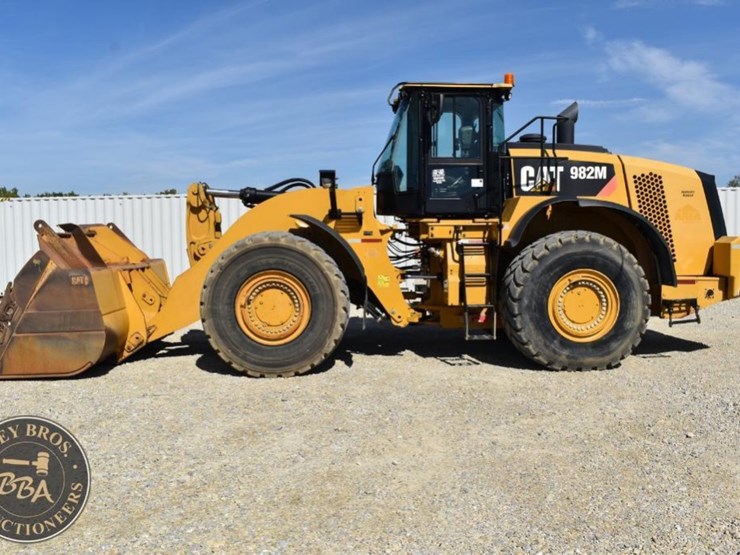 2014-caterpillar-982m-image-2