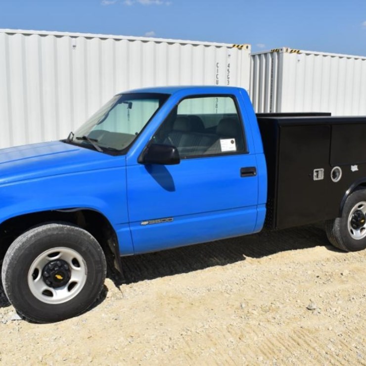 2000 CHEVROLET 3500