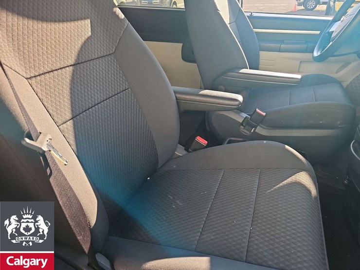 2010-dodge-grand-caravan-se-image-12