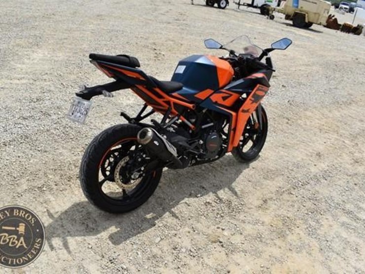 2024-ktm-rc390-37974-image-5