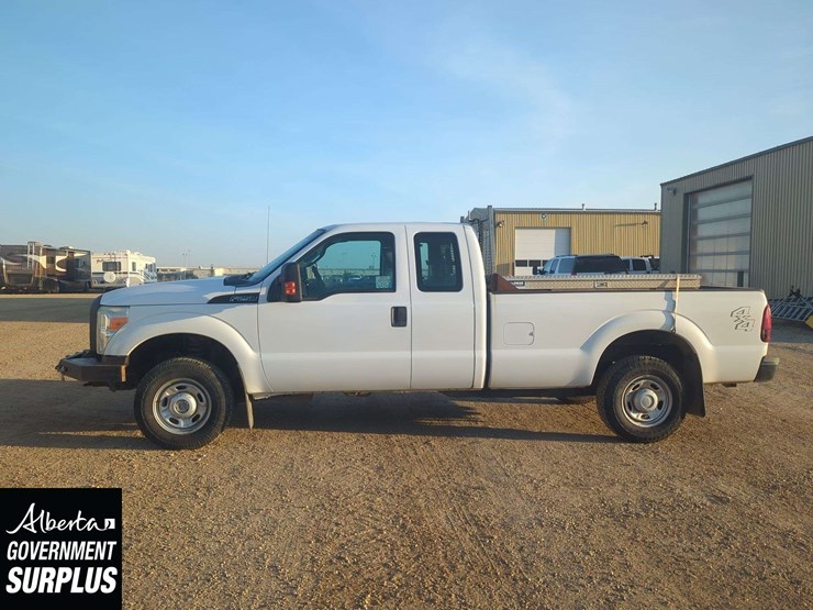 2011-ford-f250-image-24