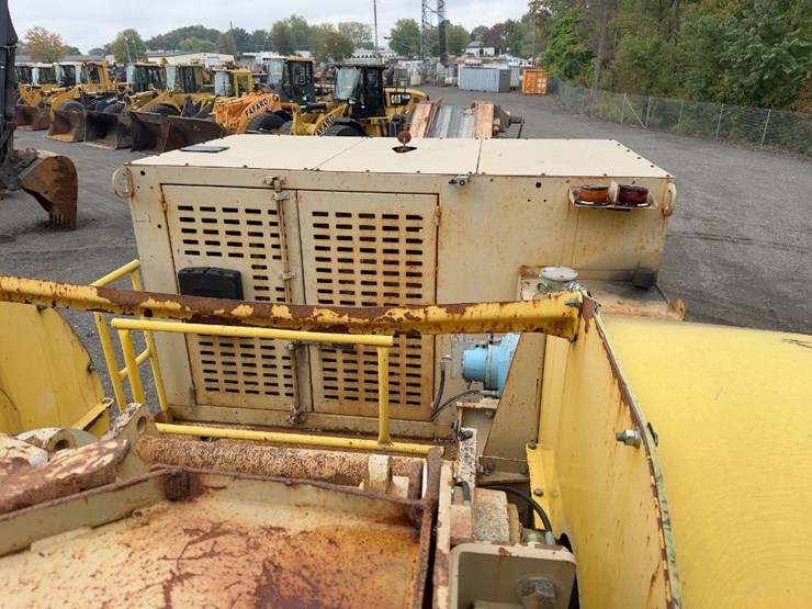 2016-caterpillar-c7-image-26