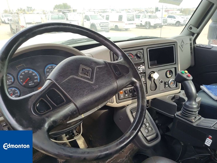 2014-international-workstar-7400-image-12