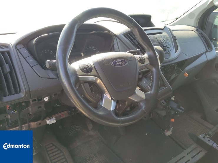 2015-ford-transit-image-10