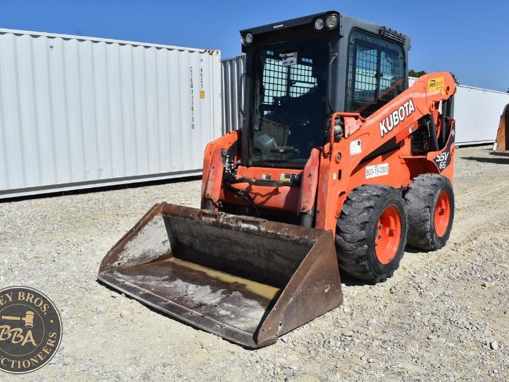 2017-kubota-ssv65-image-54