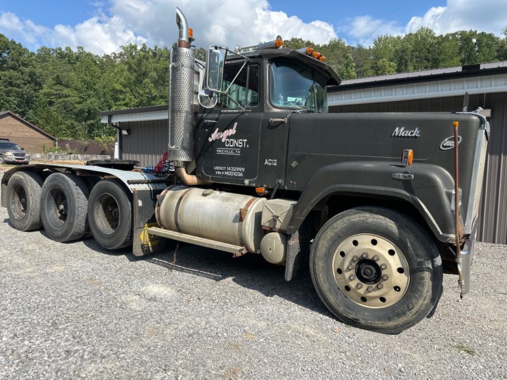 #144-•-1985-mack-rw733-truck-image-7