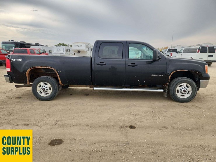 2013-gmc-sierra-2500hd-image-26