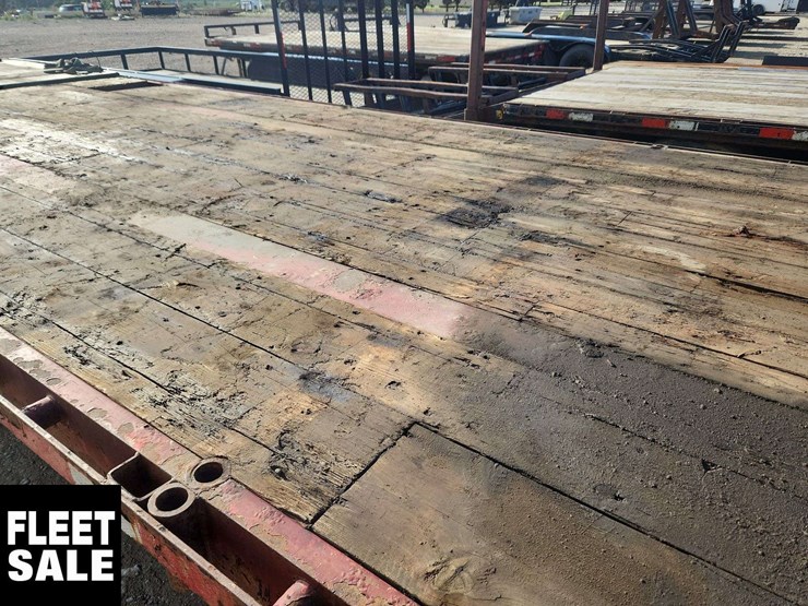2008-manac-tri/a-step-deck-trailer-image-27