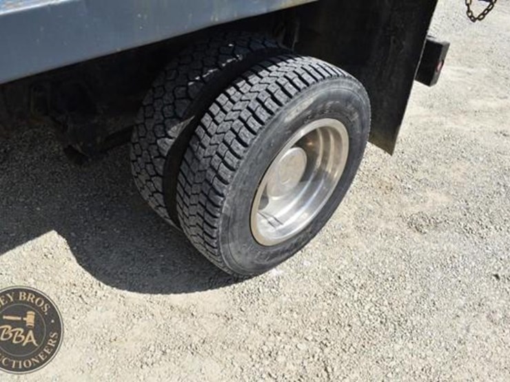 1999-freightliner-fl60-image-23