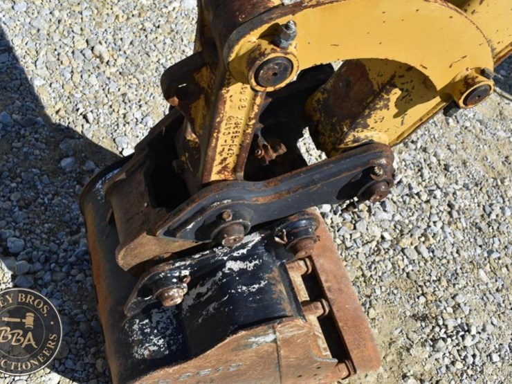 2013-caterpillar-305.5d-cr-image-51