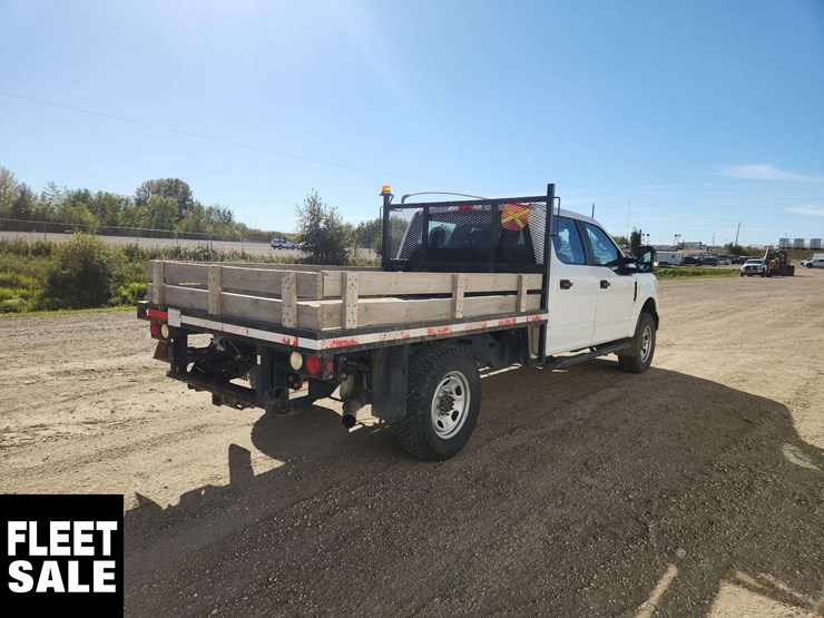 2020-ford-f350-image-4