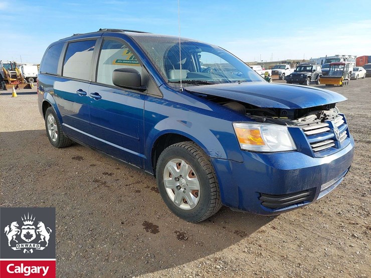2010-dodge-grand-caravan-se-image-2