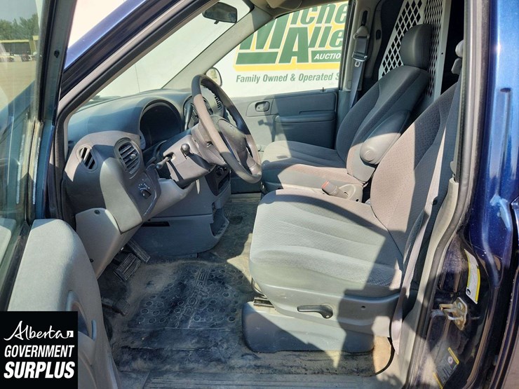 2006-dodge-caravan-image-8