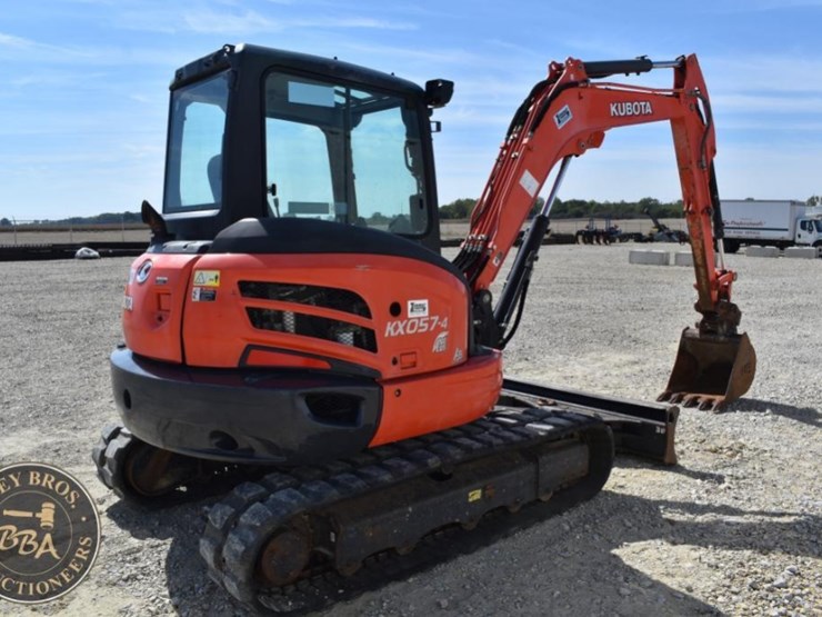 2017-kubota-kx057-4-image-5